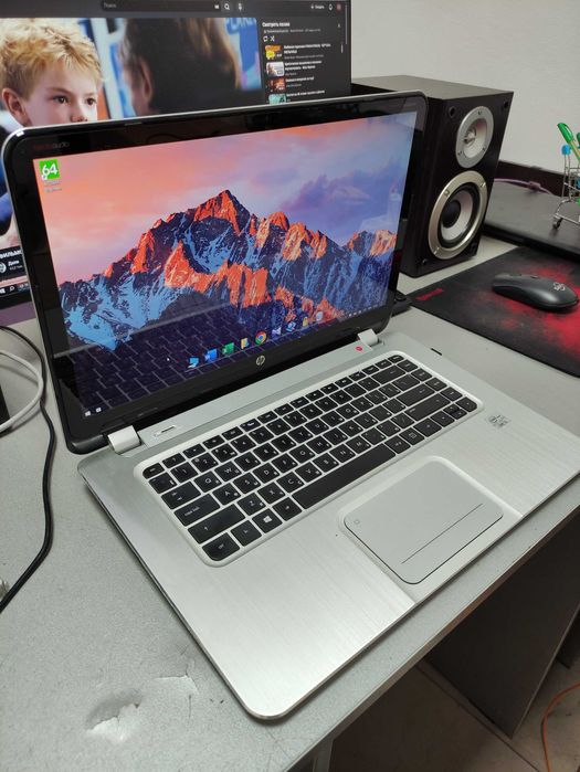 Премиальный ноутбук бизнес-класса HP Spectre США