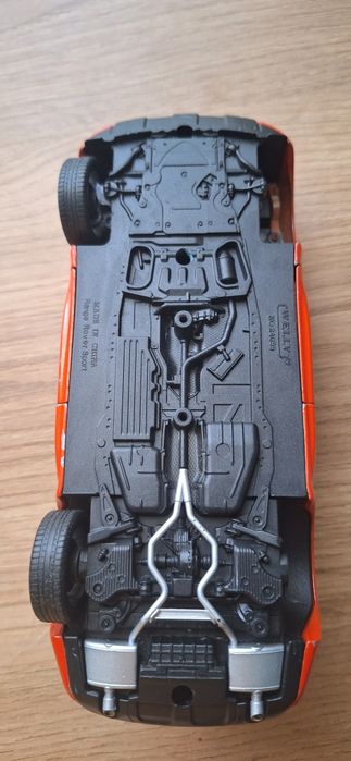 Vând range Rover sport edition scara 1:18