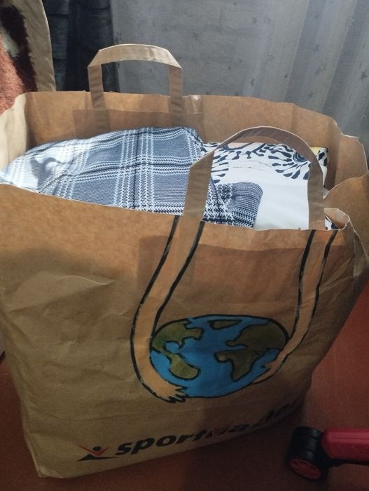 Продам пакет женских вещей