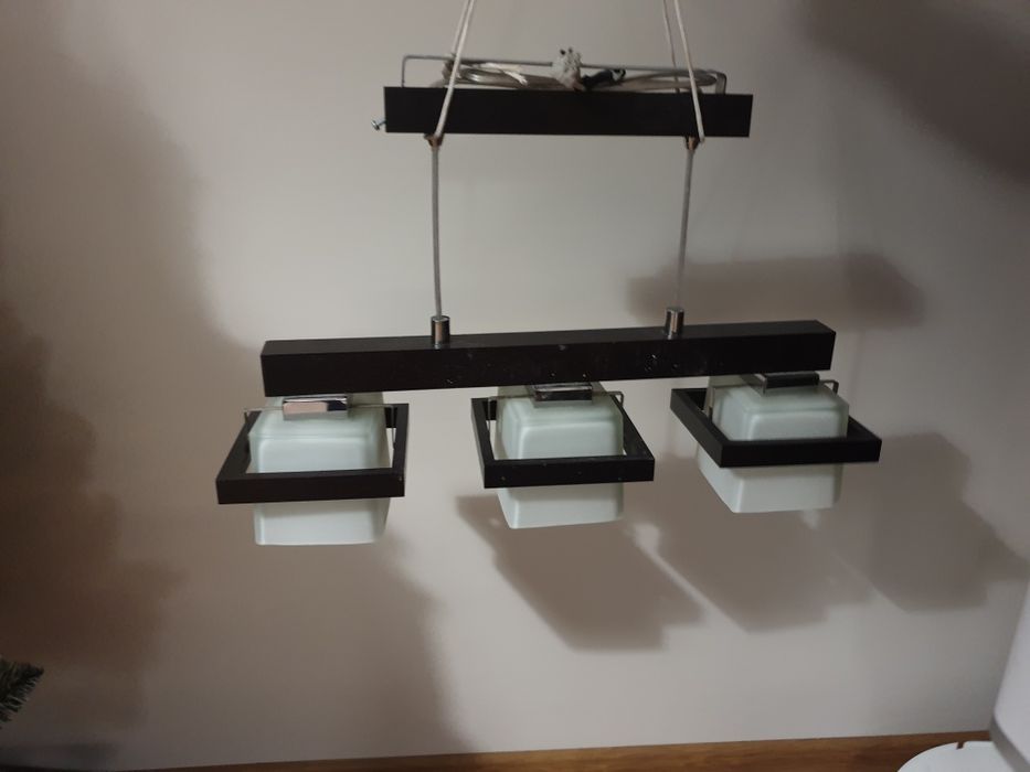 Осветително тяло за таван от 3 елемента