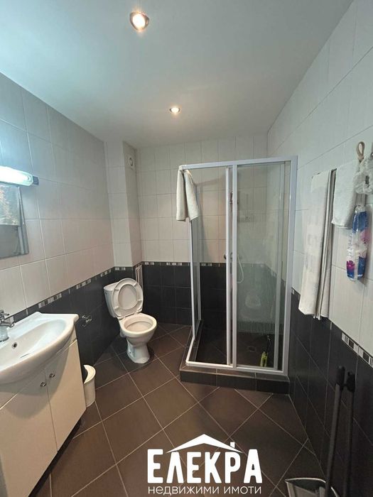 Продава се Двустаен апартамент в Варна, Център - 78 кв.м за 491 €/кв.м - Снимка #6