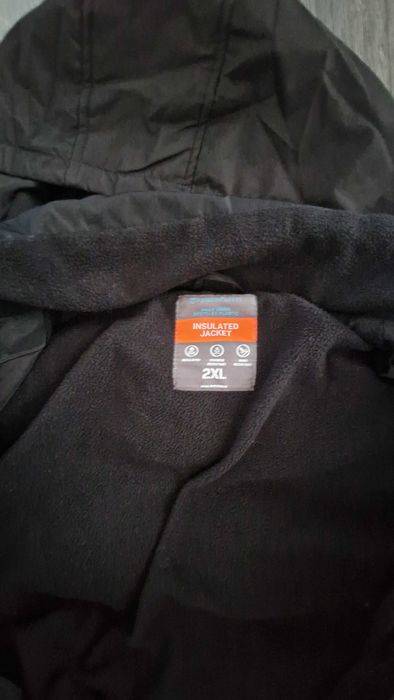 Дамско яке с качулка