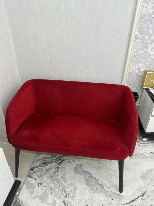 Диван в прихжую или в бутик