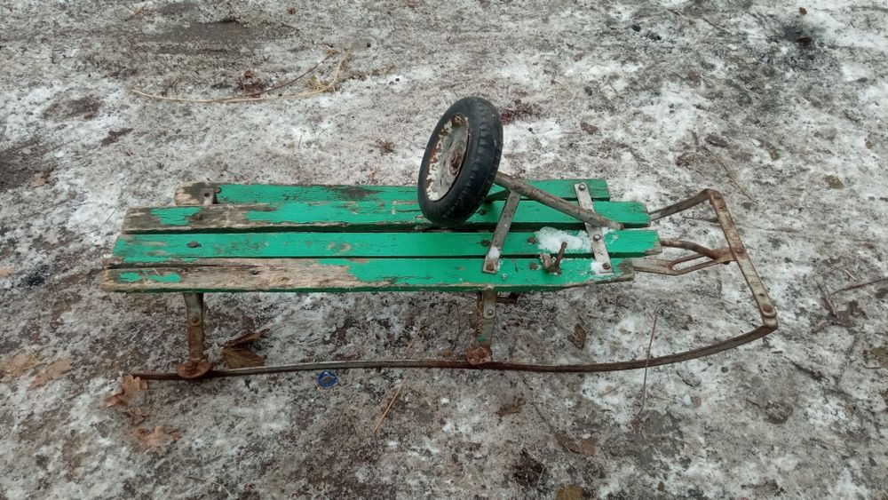 Санки на полозьях.