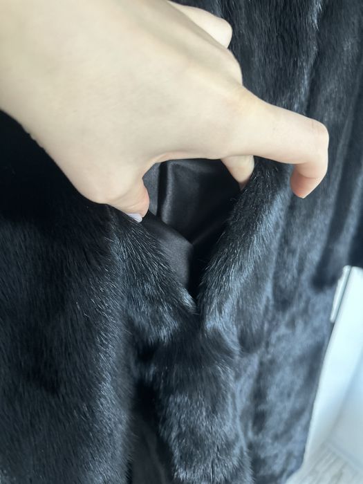 Продам норковую шубу