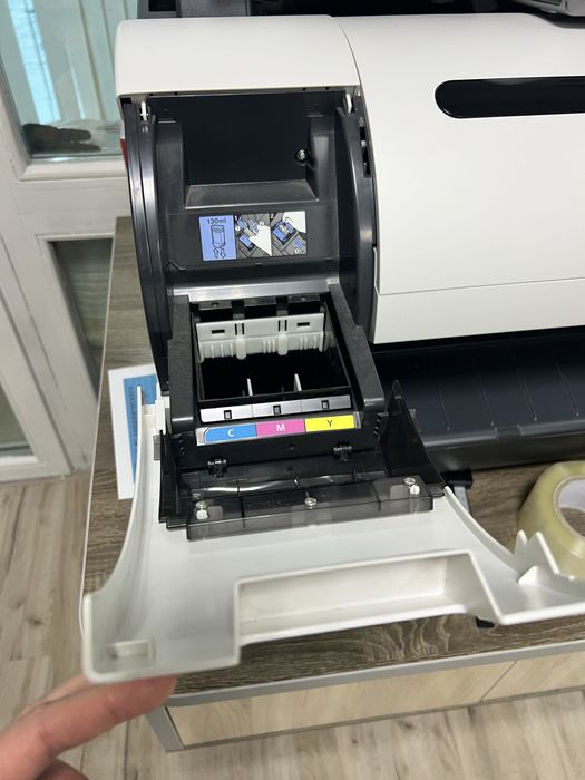 Плотер Canon iPf670