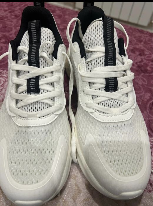 Кроссовки X-tep новые продам