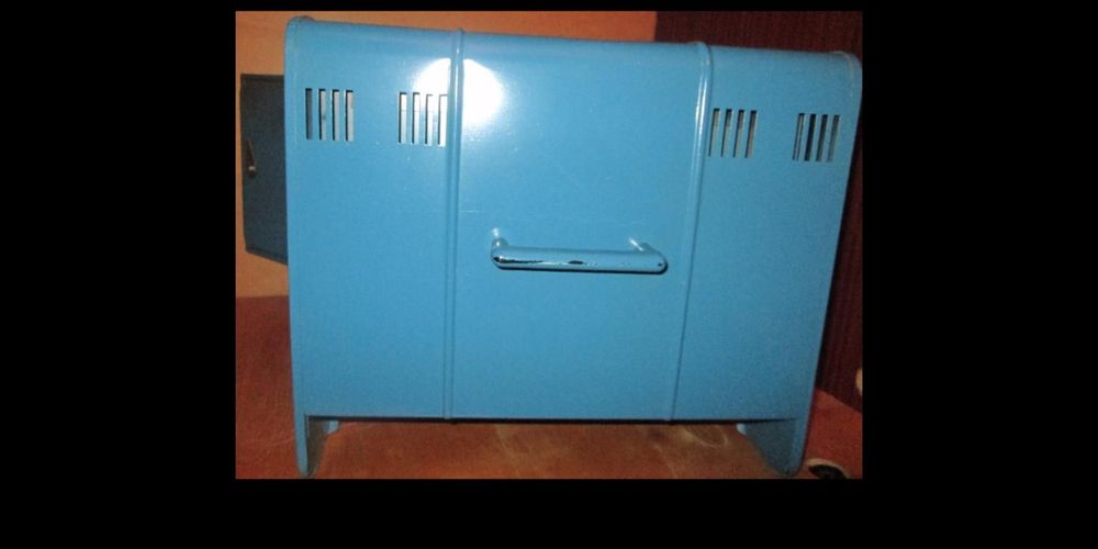 Новый духовой шкаф в упаковке