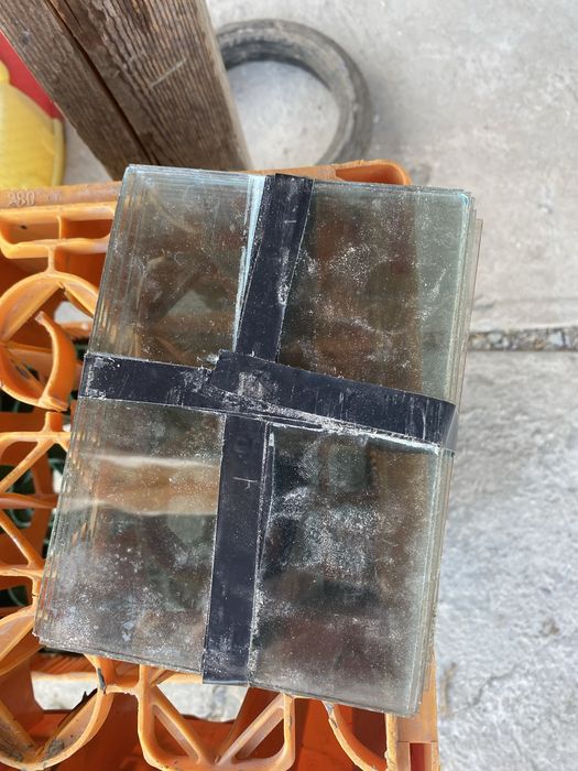 Sticla tăiată la dimensiunea 18/13 cm