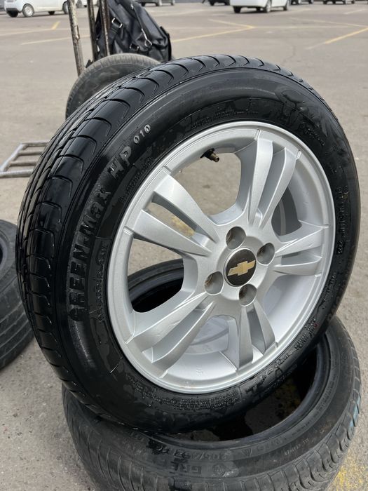 Nexia 3 saka  diska15 yangi holatda