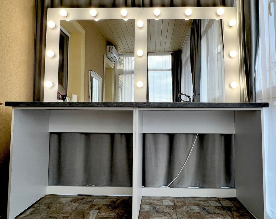 Masa profesionala Makeup 200x200 Cm