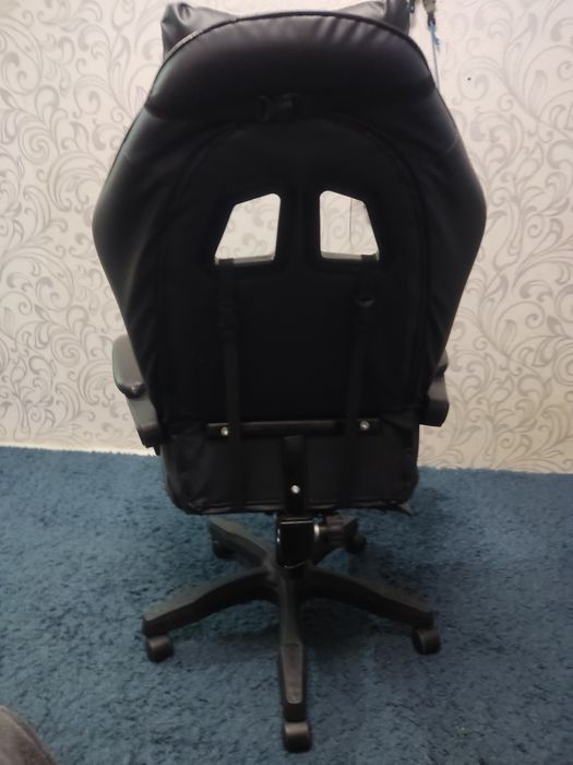 Продам кресло игровое