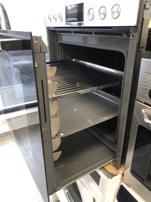 Фурна с индукционни котлони Bosch HEB578BS1