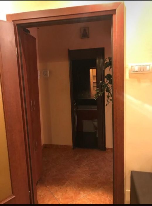 INCHIREZ  apartament cu o camera