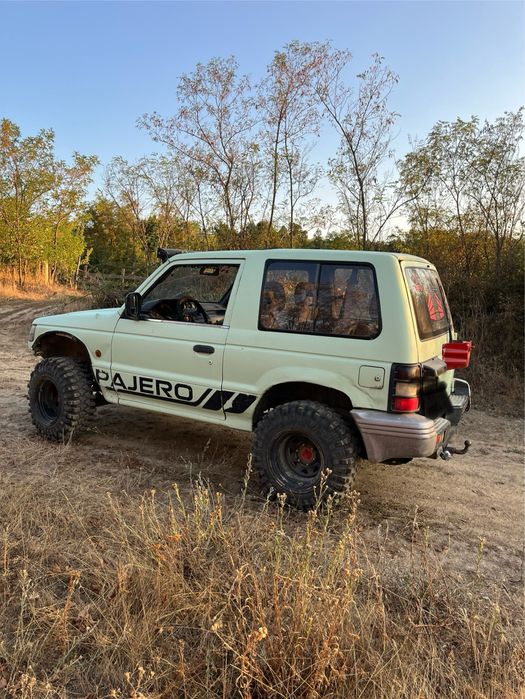 MITSUBISHI Pajero 1994 — imagine 4
