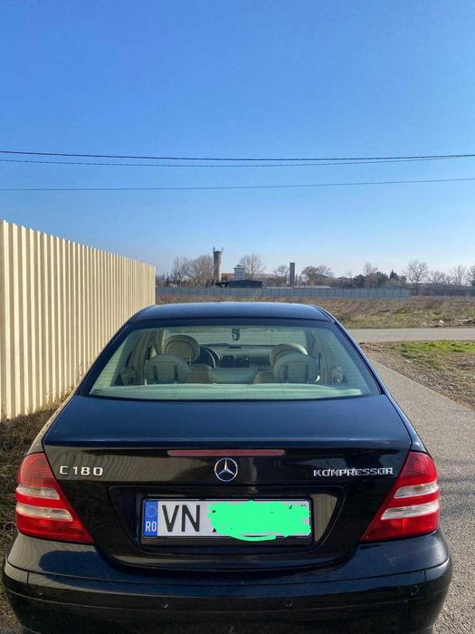 Mercedes-Benz C180 Kompresor,benzina+gpl 2004,270000 km,consum mic