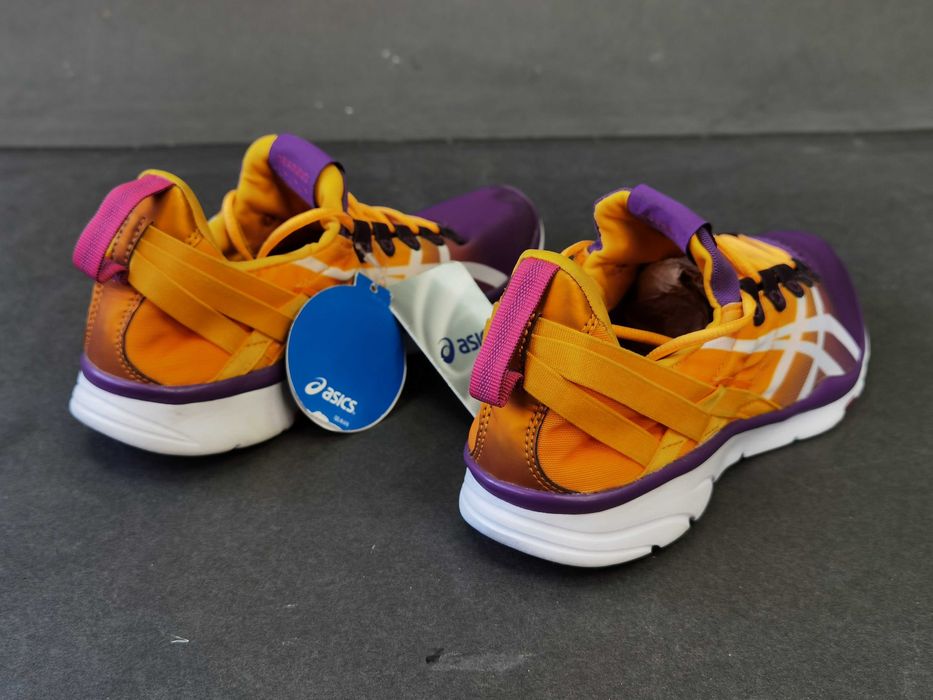 Adidasi  alergare 39 40  sal fitness ghete munte  ASICS 140 Eur  NOI