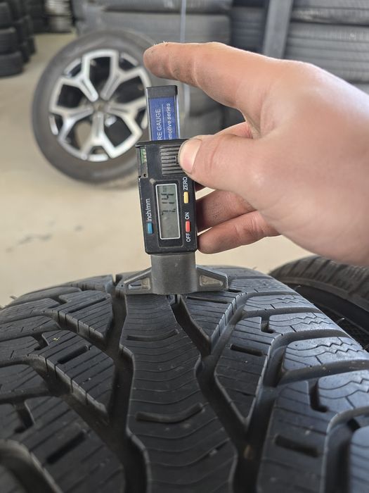 4 Броя 215/50/17 Kleber 2x7mm 2x6,2mm