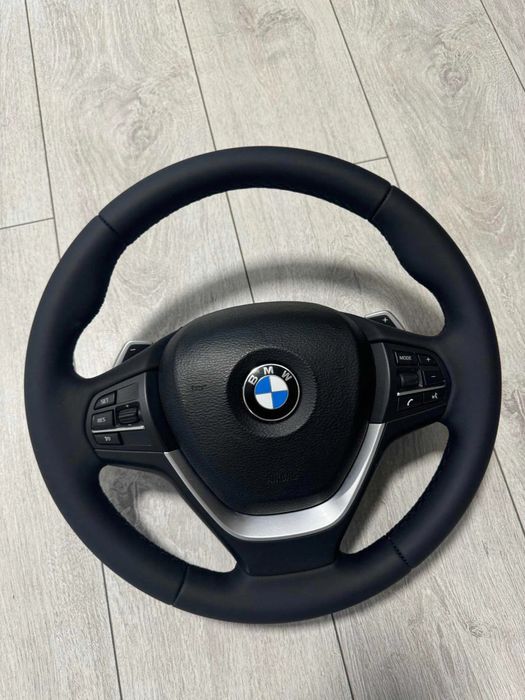 Retapitare volan modificare personalizare volan piele carbon