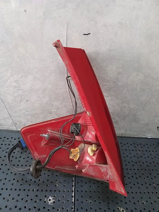 Stop tripla lampa dreapta citroen c4 1 lc 965586398001