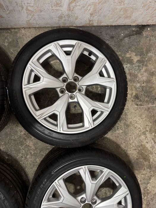 Jante Audi 17 5x112 ET43 A3 A4 A6 + 215/45 R17 Vredestein