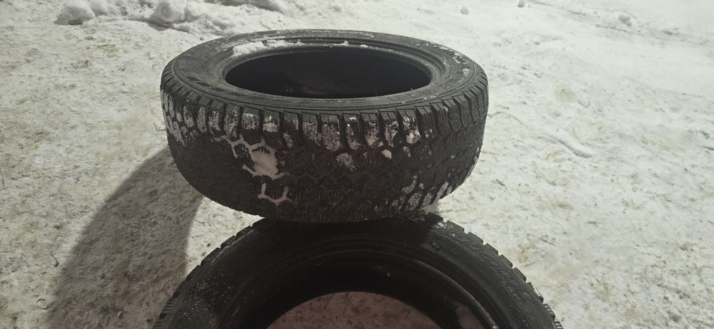 Продаю пару б/у баллонов