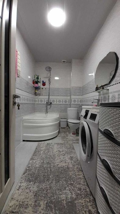 Продаётся 2х ком квартира  58м2  3этаж из 9. Ибн Сино 1 Поликлиника 40