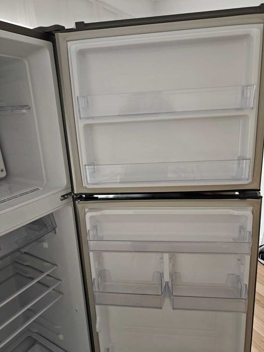 Frigider Samsung RT38K5530S9