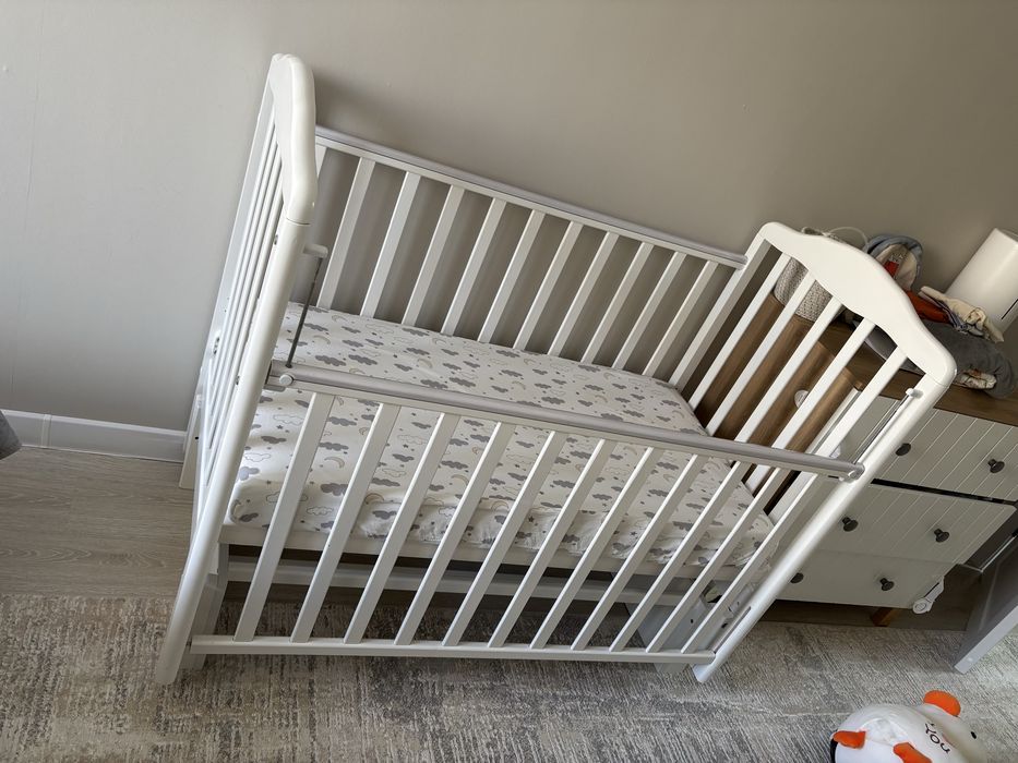 Пррдам кровать детскую с матрасом