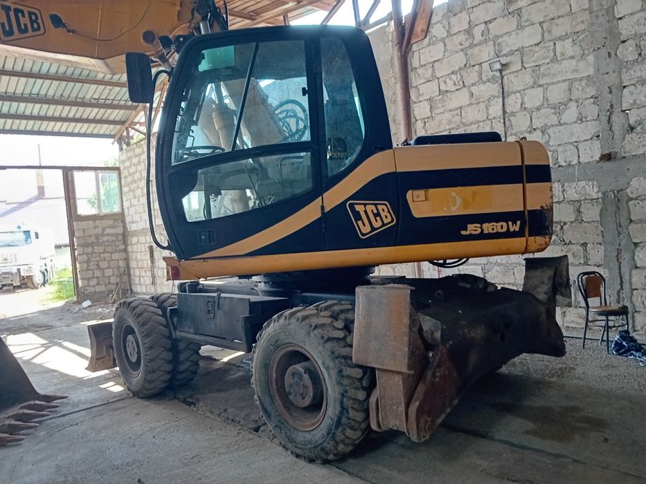 Excavator jcb js 160w 18 tone