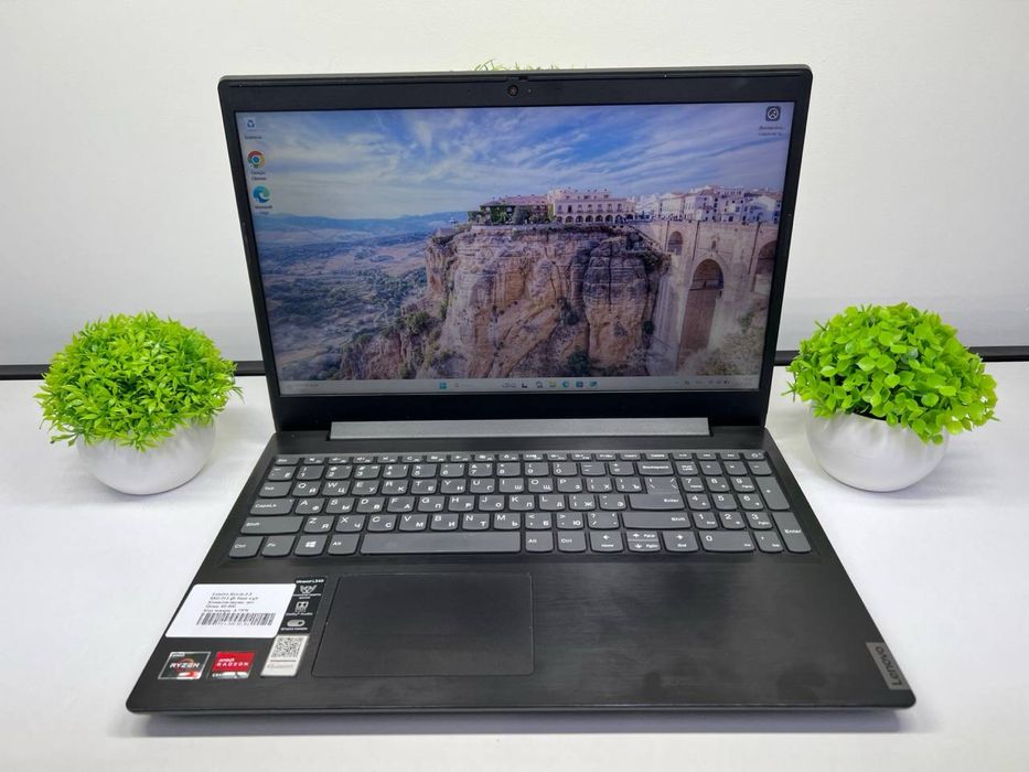Lenovo Ryzen 3-3