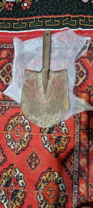 Лопата железнная