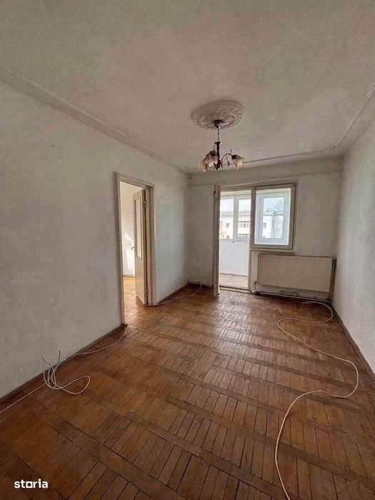 De vanzare apartament cu 2 camere si balcon, zona linistita 31000euro