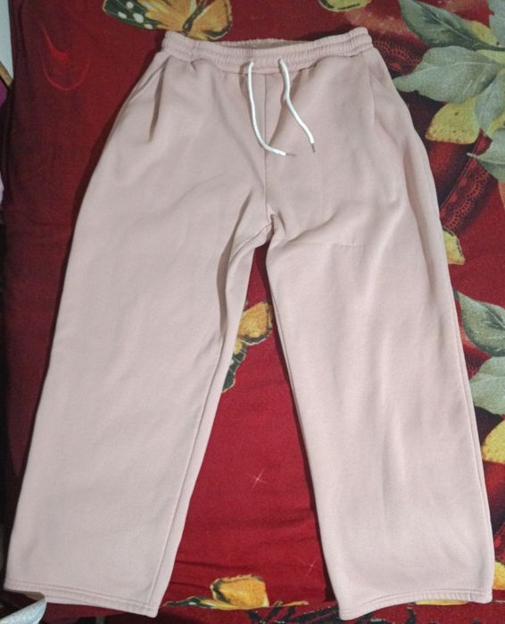 Pantaloni roz băieți