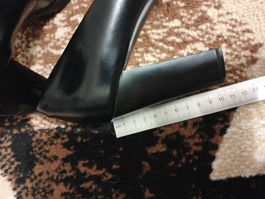 Туфли женские высоки каблук