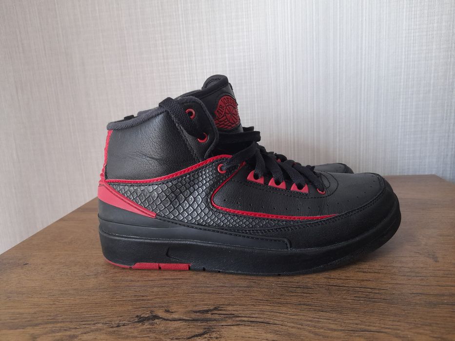 Jordan 2 Retro кецове 38 номер.