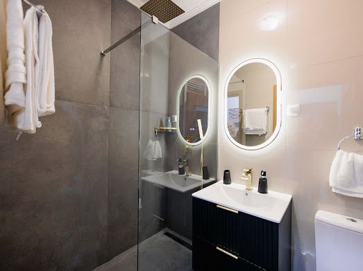 Inchiriez apartament cu 3 camare,  Cartier  Luceafaru