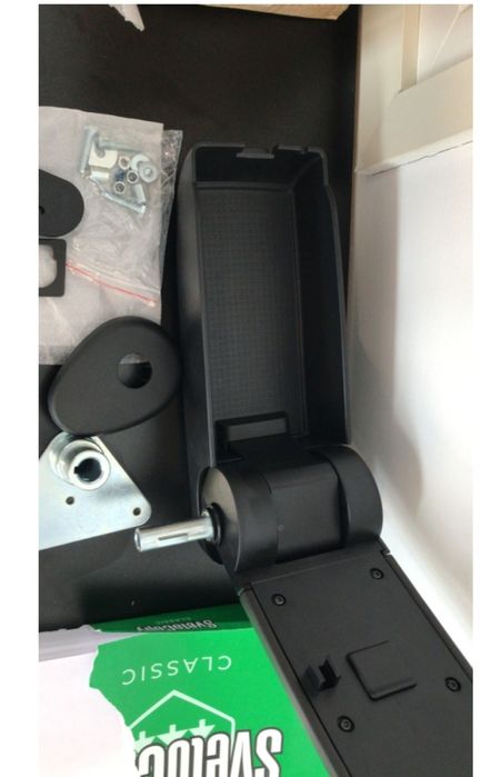 Подлокотник на Renault Logan