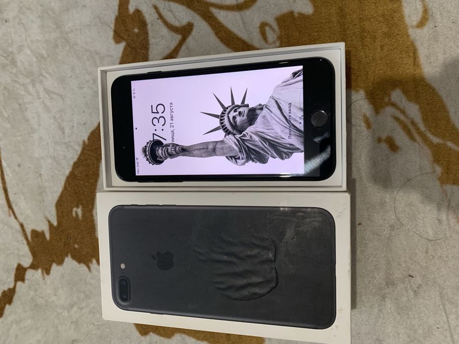 В продаже Айфон 7+