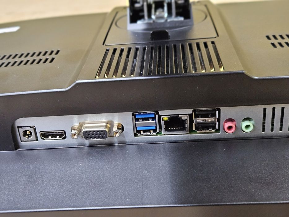 Офисный Моноблок X-Game Q600 - Core i5-10400F/16GB/SSD 256GB