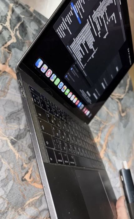 MacBook Pro 13 (8/120GB SSD)