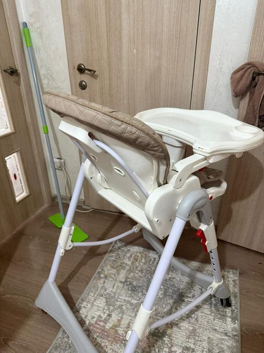 Обеденный стол. Качественный