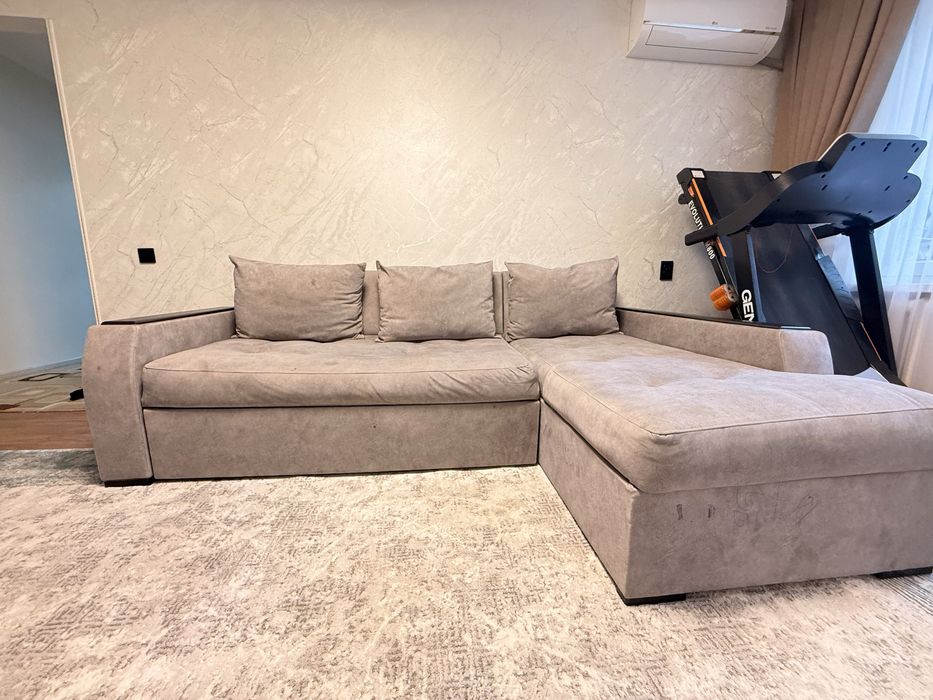 Диван для гостинной