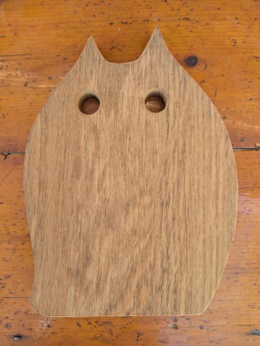 Tocător pisica, lemn stejar. Model 2