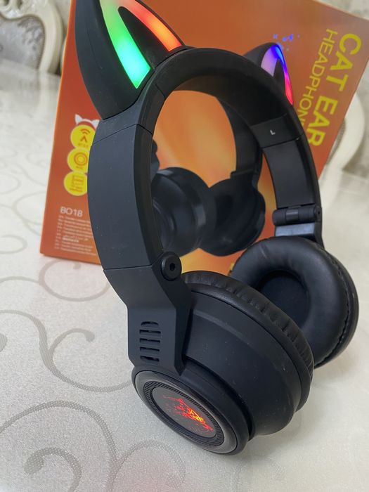 Продам наушники с ушками