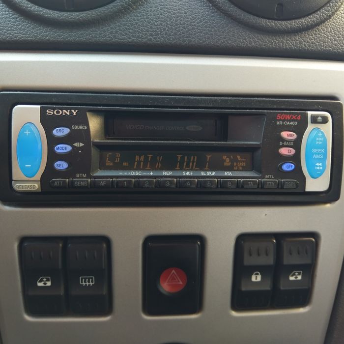 Radiocasetofon Sony xr-ca400