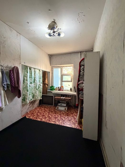 Мирабадский р-н! 2х--комн кВ. 3-й этаж.Массив куйлюк-4.