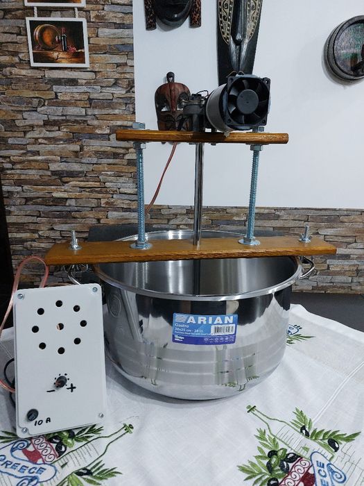 Amestecator automat cu oala de inox pentru gemuri, zacusca,ketchup etc