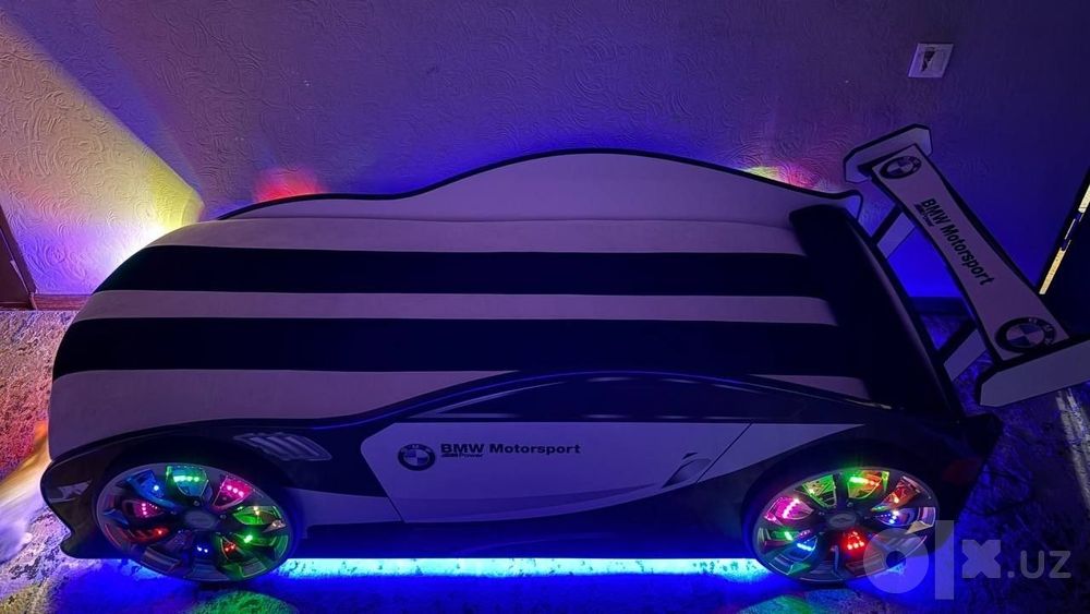 Продаётся кровать машина bmw
