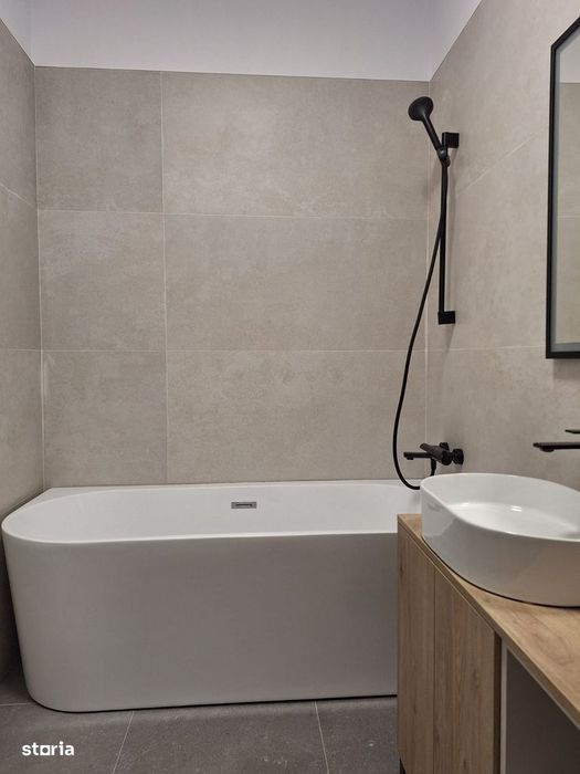 Apartament de 2 camere, 45 mp,Ultramodern,Mobilat/Utilat, Zona Eroilor